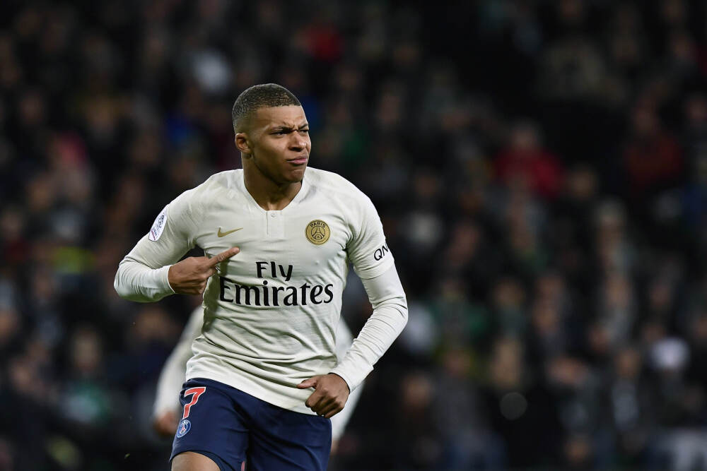 “硬核操作”再度刷屏, 罗永浩这次又搞什么大新闻?